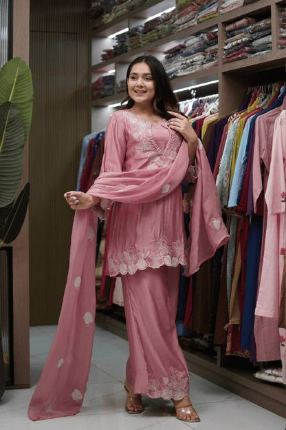 Graceful Pink Outfit for Special Events