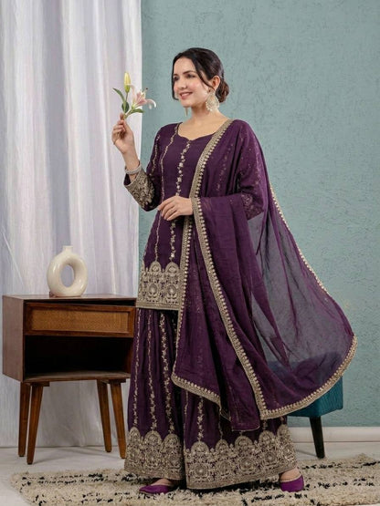 Stylish Purple Ensemble for Modern Women