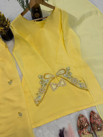 New Launching Đěsigner Party Wear Look top with farshi salwar