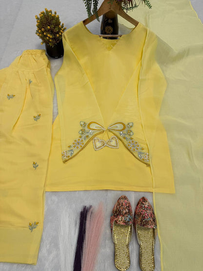 New Launching Đěsigner Party Wear Look top with farshi salwar