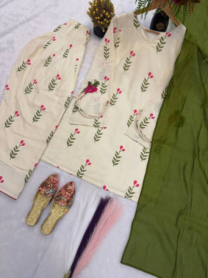 Heavy Pure Cameric Cotton .Fully Fancy Sleeves With Latkan Top Inner :- Micro Cotton