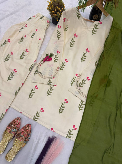 Heavy Pure Cameric Cotton .Fully Fancy Sleeves With Latkan Top Inner :- Micro Cotton