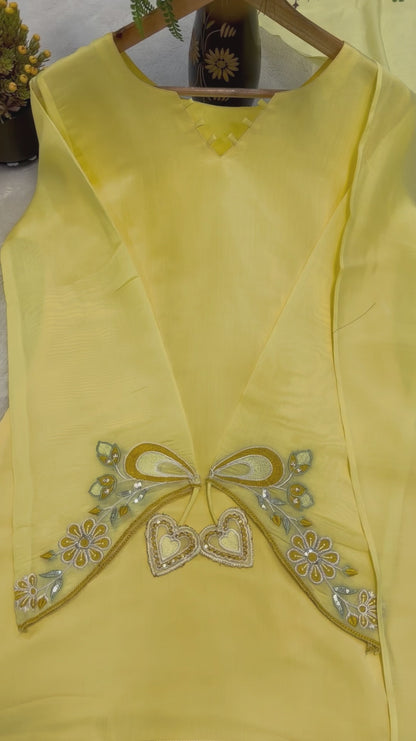 New Launching Đěsigner Party Wear Look top with farshi salwar